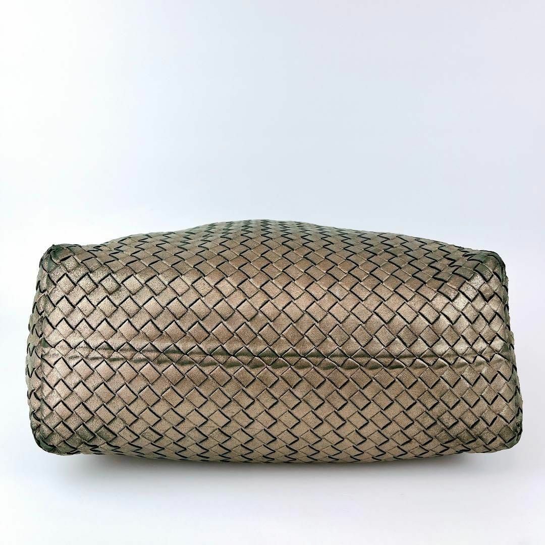 Bottega Veneta(ボッテガヴェネタ)の希少 ボッテガヴェネタ ホーボー イントレチャート シャンパンゴールド レディースのバッグ(ハンドバッグ)の商品写真