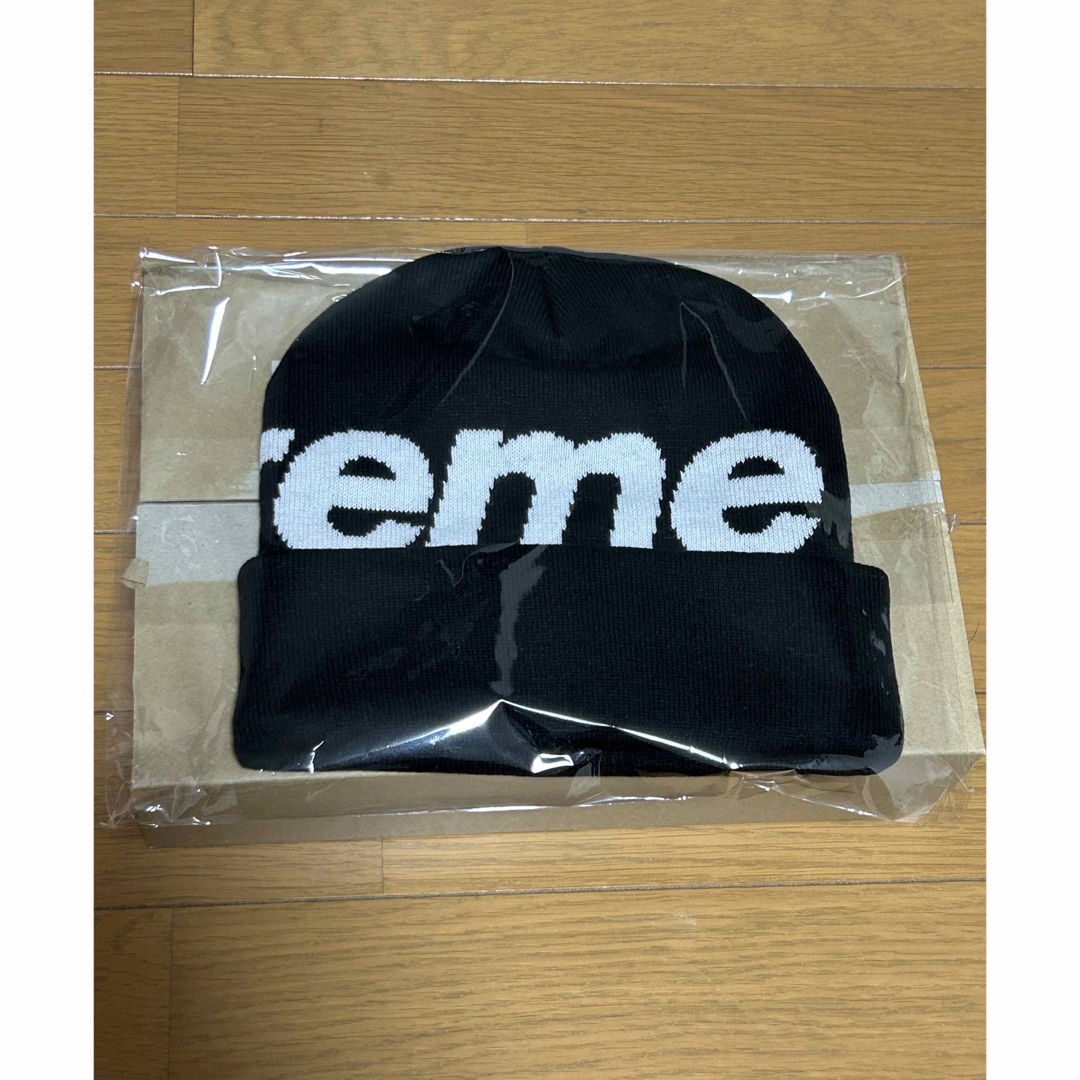 Supreme(シュプリーム)のsupreme  Big Logo Beanie Black  メンズの帽子(ニット帽/ビーニー)の商品写真