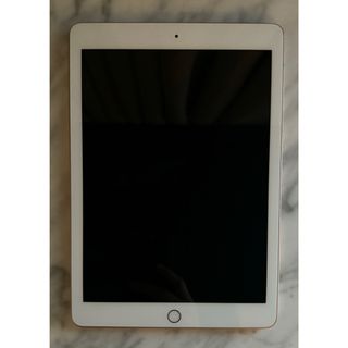 アイパッド(iPad)のiPad 第6世代(2018年) 9.7インチ 32GB ピンク(タブレット)