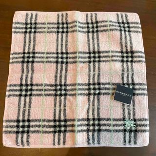 バーバリー(BURBERRY)のバーバリー　タオルハンカチ　ピンク　新品(ハンカチ)