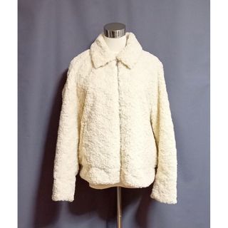 ザラ(ZARA)の【美品 ZARA】ザラ 襟付きボアブルゾン ジャケット(ブルゾン)