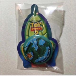 TOY STORY トイストーリー2 缶バッジ グリーンアーミーメン(バッジ/ピンバッジ)