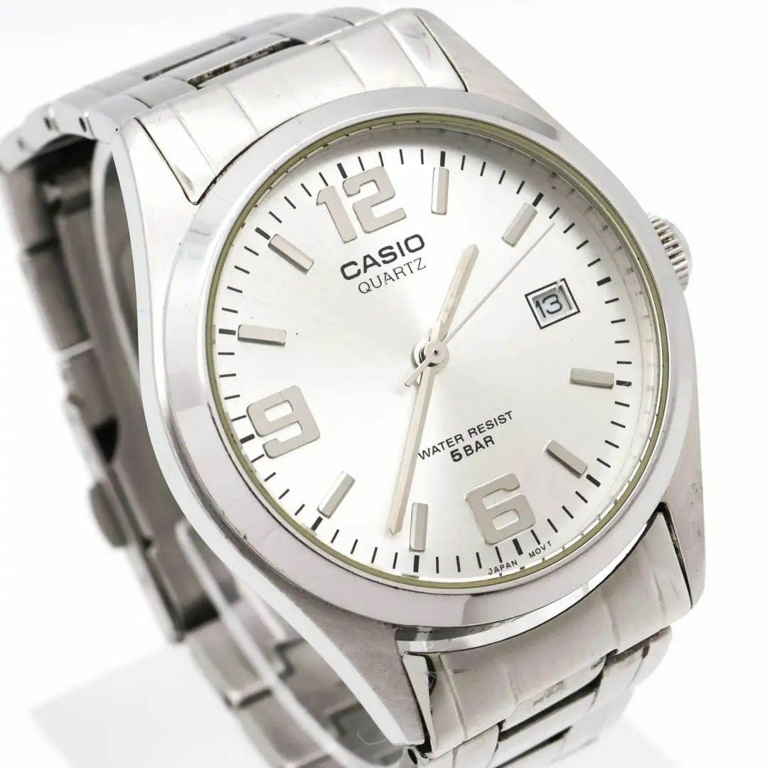 CASIO(カシオ)の《希少》CASIO 腕時計 シルバー クォーツ メンズ デイト デイト k メンズの時計(腕時計(アナログ))の商品写真