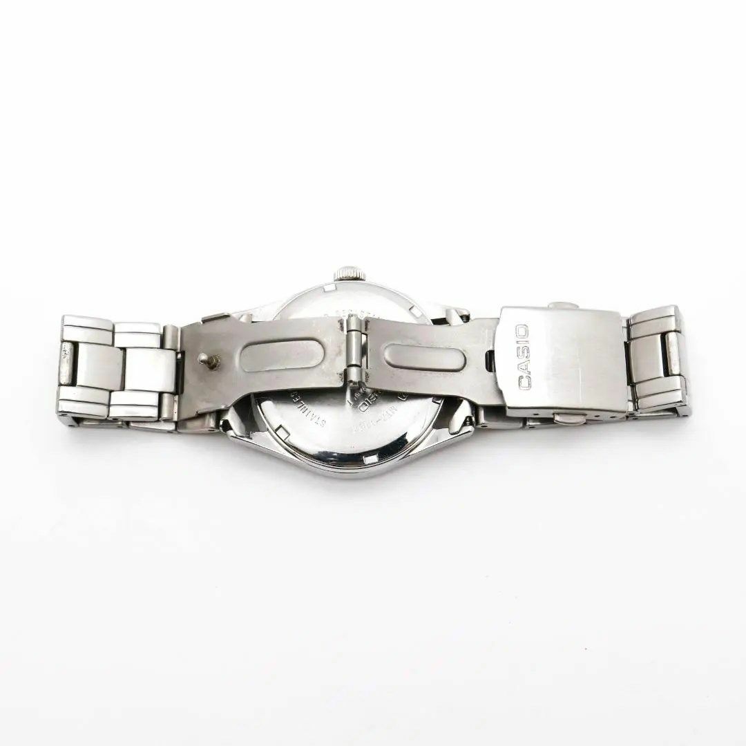 CASIO(カシオ)の《希少》CASIO 腕時計 シルバー クォーツ メンズ デイト デイト k メンズの時計(腕時計(アナログ))の商品写真