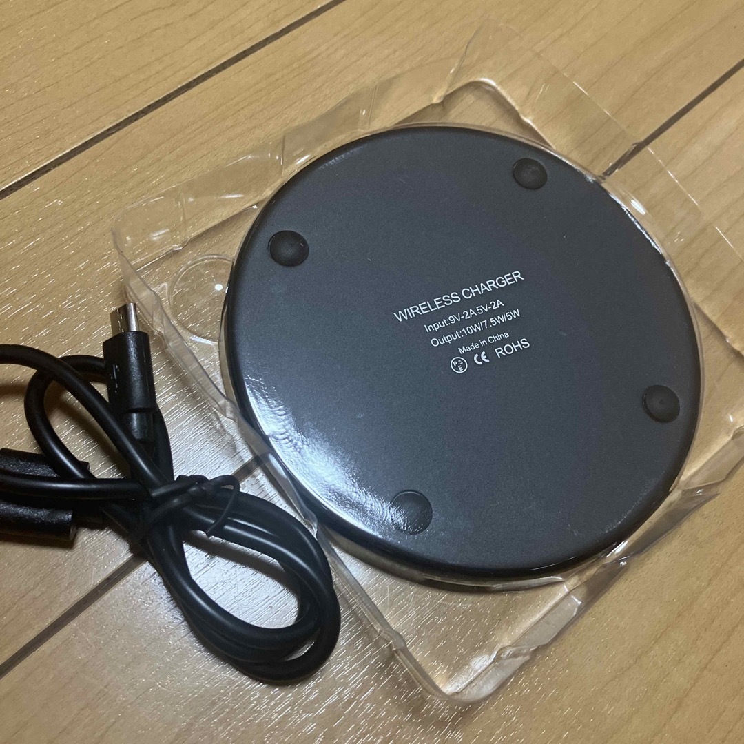 餃子の王将 光る ワイヤレス充電器 スマホ/家電/カメラのスマートフォン/携帯電話(バッテリー/充電器)の商品写真