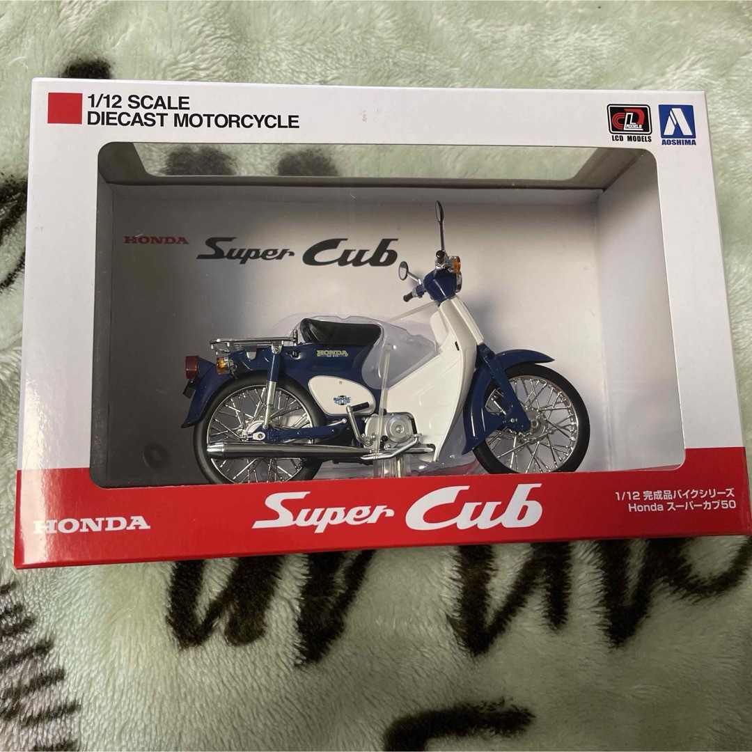 AOSHIMA(アオシマ)の1/12 完成品バイクシリーズ Honda スーパーカブ50  ブルー エンタメ/ホビーのおもちゃ/ぬいぐるみ(ミニカー)の商品写真