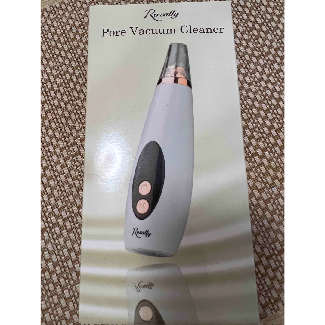 【にゃろめ様専用】Pore Vacuum Cleaner(毛穴吸引器) スマホ/家電/カメラの美容/健康(フェイスケア/美顔器)の商品写真