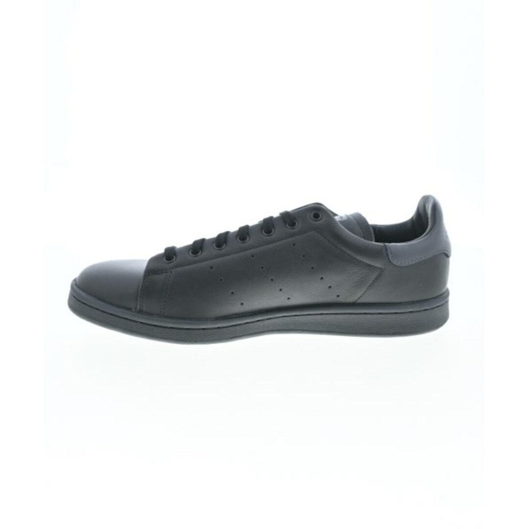 adidas(アディダス)のadidas アディダス スニーカー 28cm 黒 【古着】【中古】 メンズの靴/シューズ(スニーカー)の商品写真