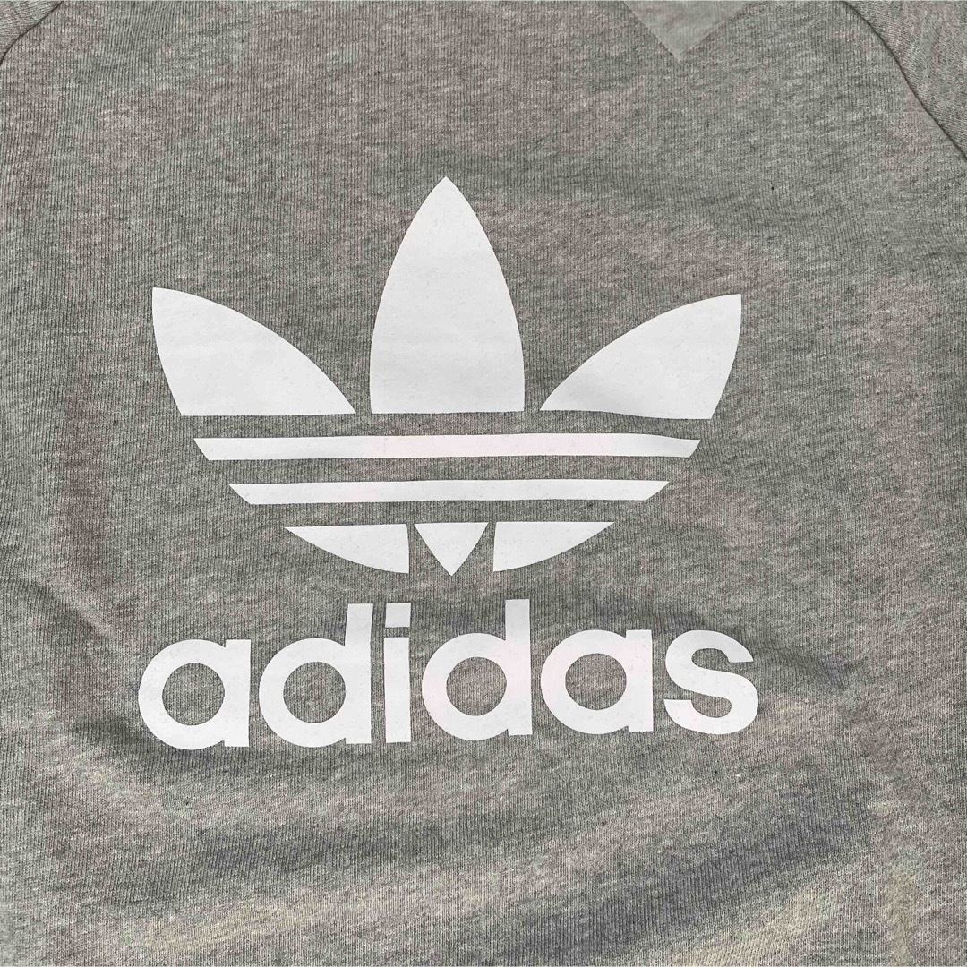 adidas(アディダス)の★新品★アディダスオリジナルス グレー　白　スウェット　ビッグシルエット メンズのトップス(スウェット)の商品写真