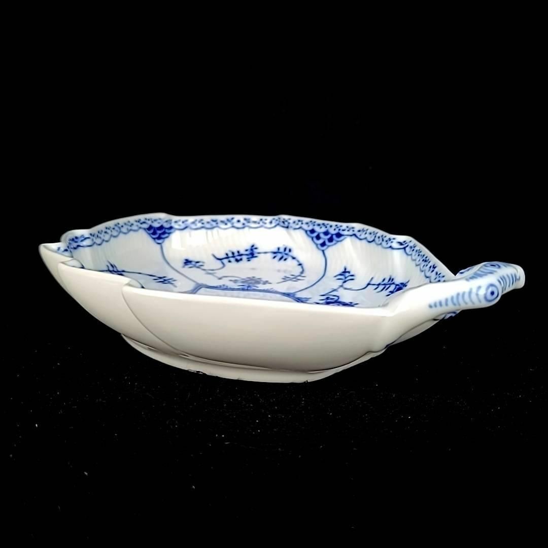 ☆美品 ロイヤルコペンハーゲン ブルーフルーテッドハーフレース ☆美品 ロイヤルコペンハーゲン ブルーフルーテッドハーフレース