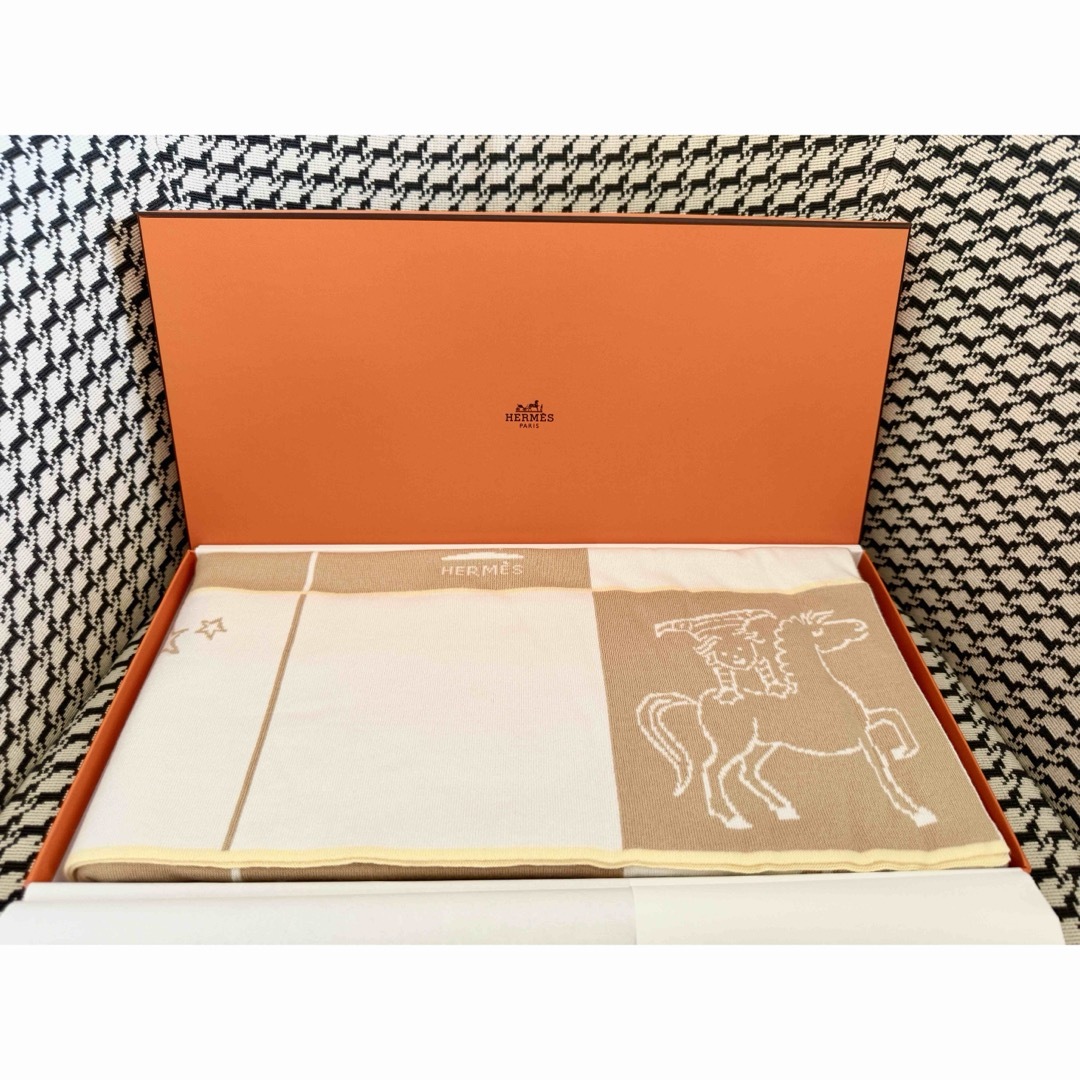 Hermes - 新品未使用 エルメス プレード 《カブリオル》 ベビーギフト