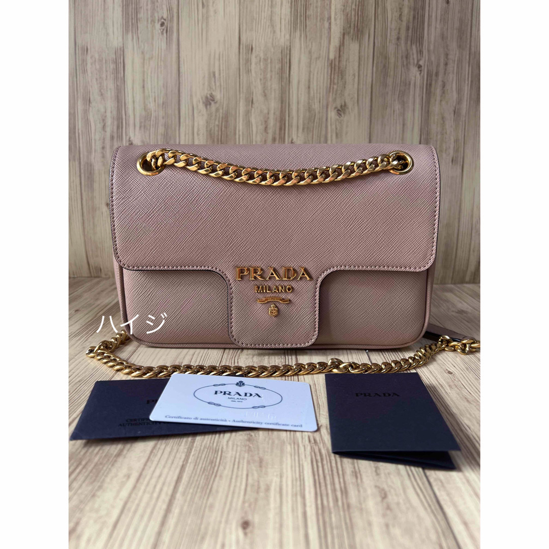 PRADA(プラダ)の極美品 PRADA プラダ サフィアーノ ショルダー チェーンショルダー レディースのバッグ(ショルダーバッグ)の商品写真