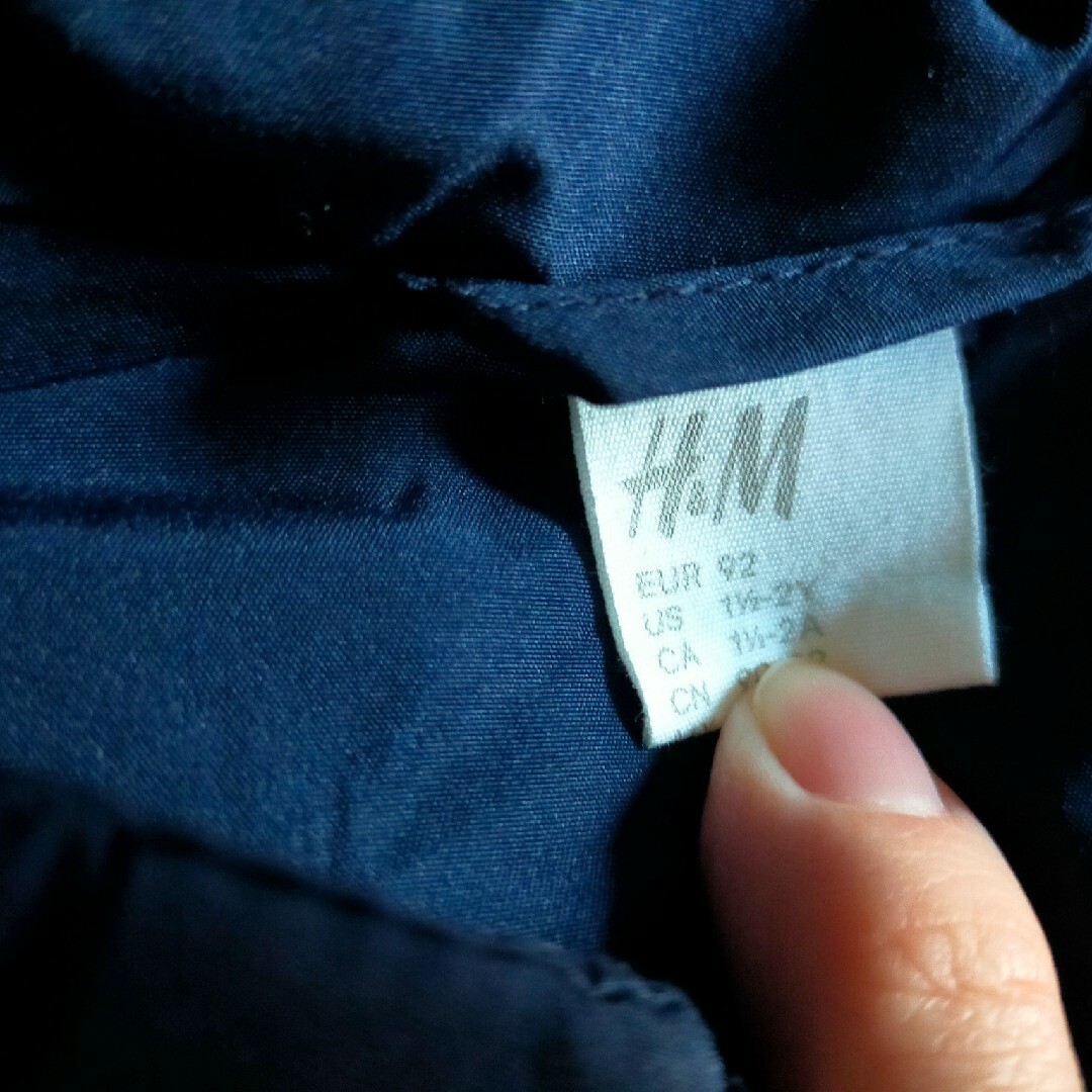 H&M(エイチアンドエム)のエイチアンドエム　ダウン キッズ/ベビー/マタニティのキッズ服男の子用(90cm~)(ジャケット/上着)の商品写真