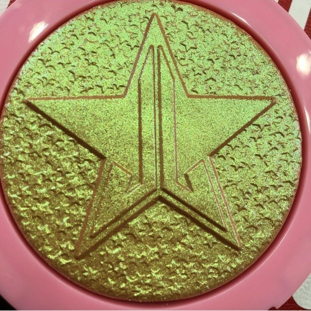 Sephora(セフォラ)のJeffree Star Cosmetics SupremeFrost コスメ/美容のベースメイク/化粧品(フェイスカラー)の商品写真