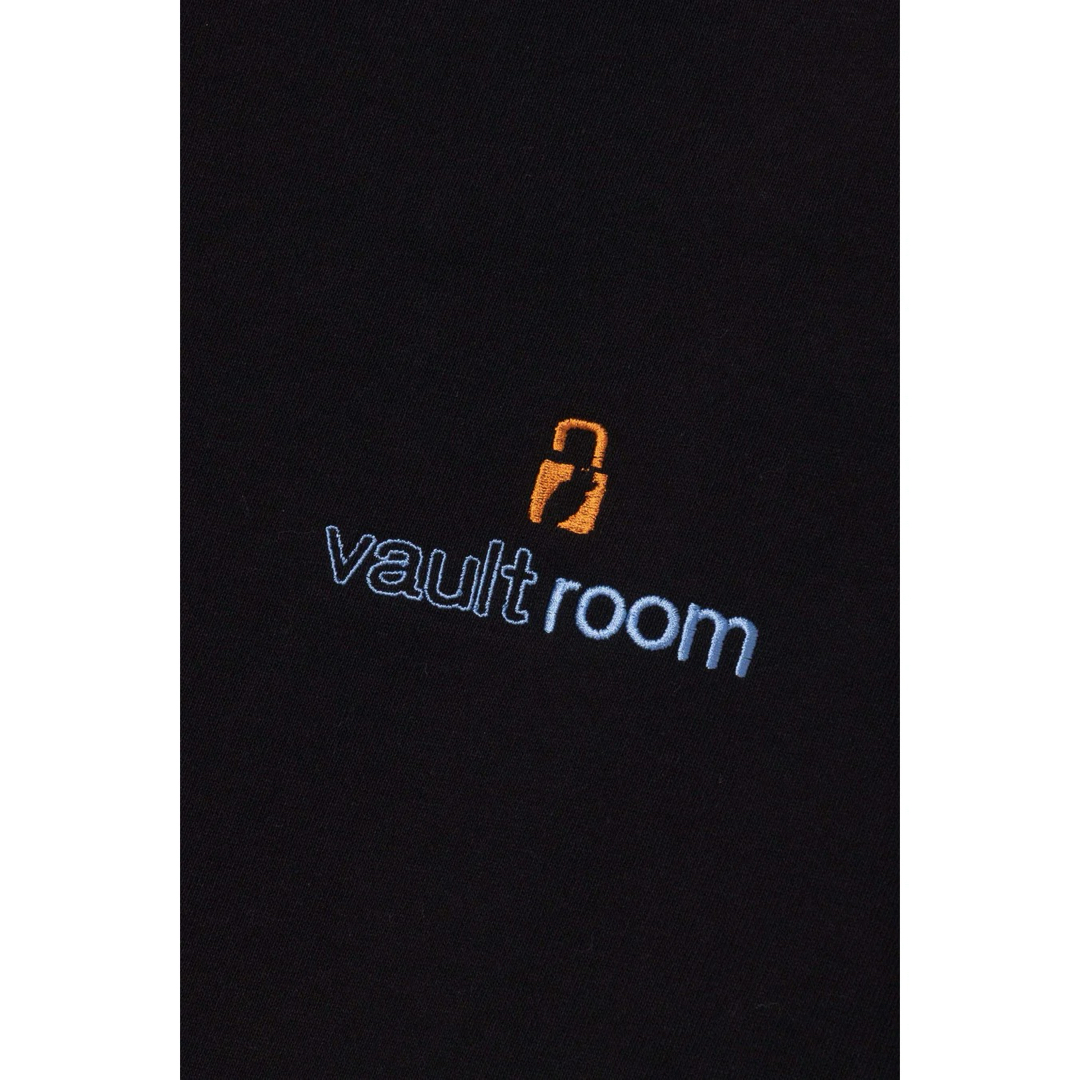 VR × PEKORA TEE / BLK Vault Room