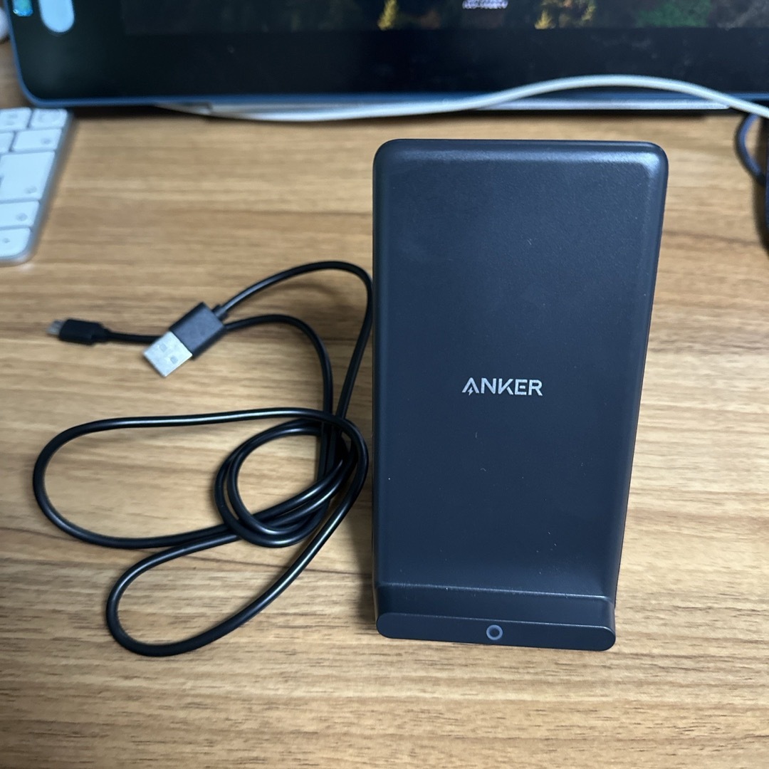 anker 充電スタンド　powerwave stand スマホ/家電/カメラのスマートフォン/携帯電話(バッテリー/充電器)の商品写真