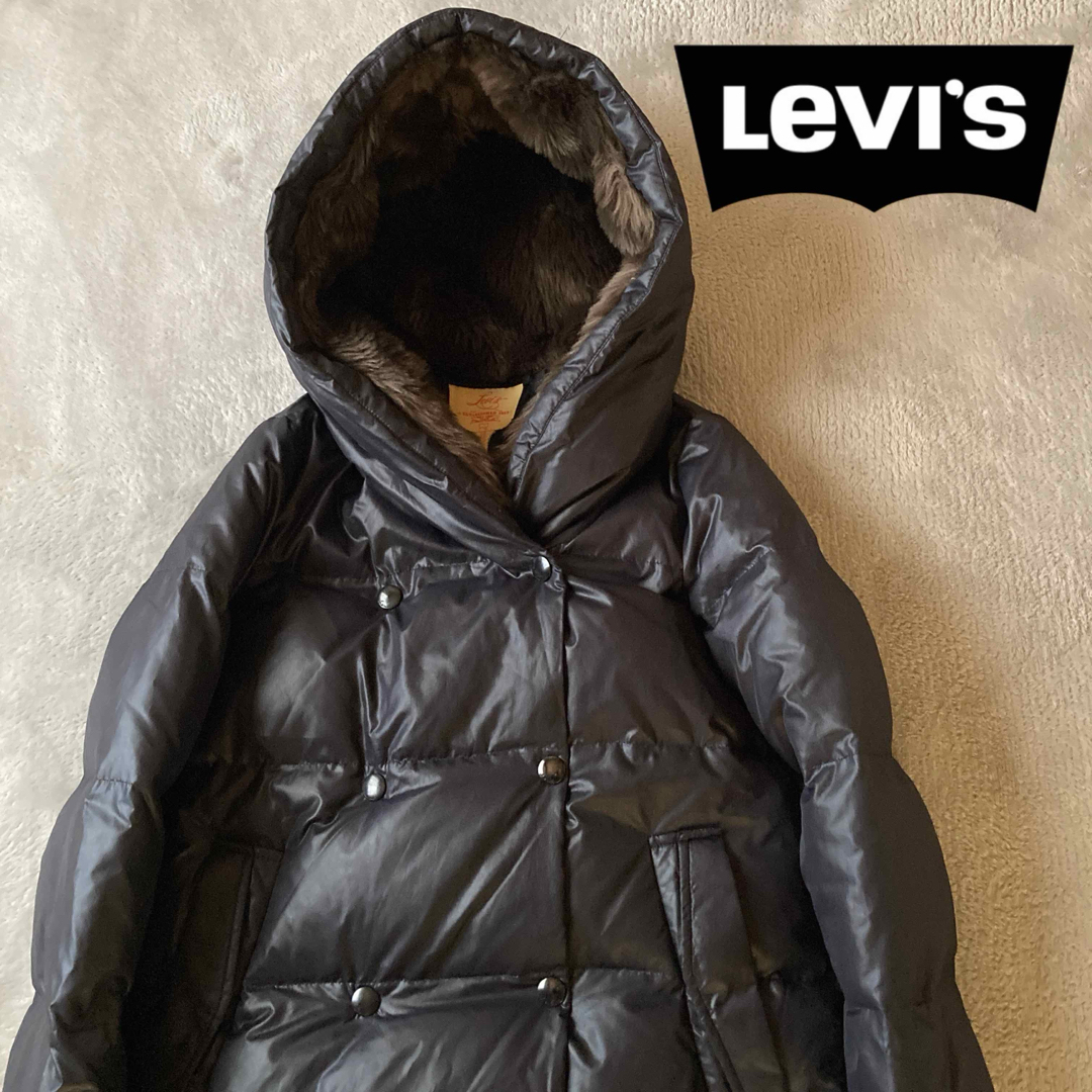 Levi's(リーバイス)の美品　Levi's リーバイス  ファー付きダウンジャケット　 レディース レディースのジャケット/アウター(ダウンジャケット)の商品写真