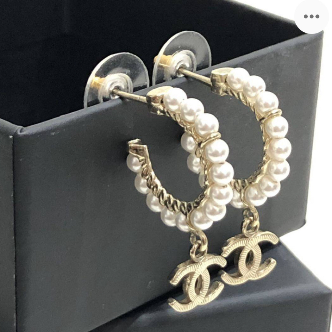 CHANEL(シャネル)のシャネル　ルーフ　パール レディースのアクセサリー(ピアス)の商品写真