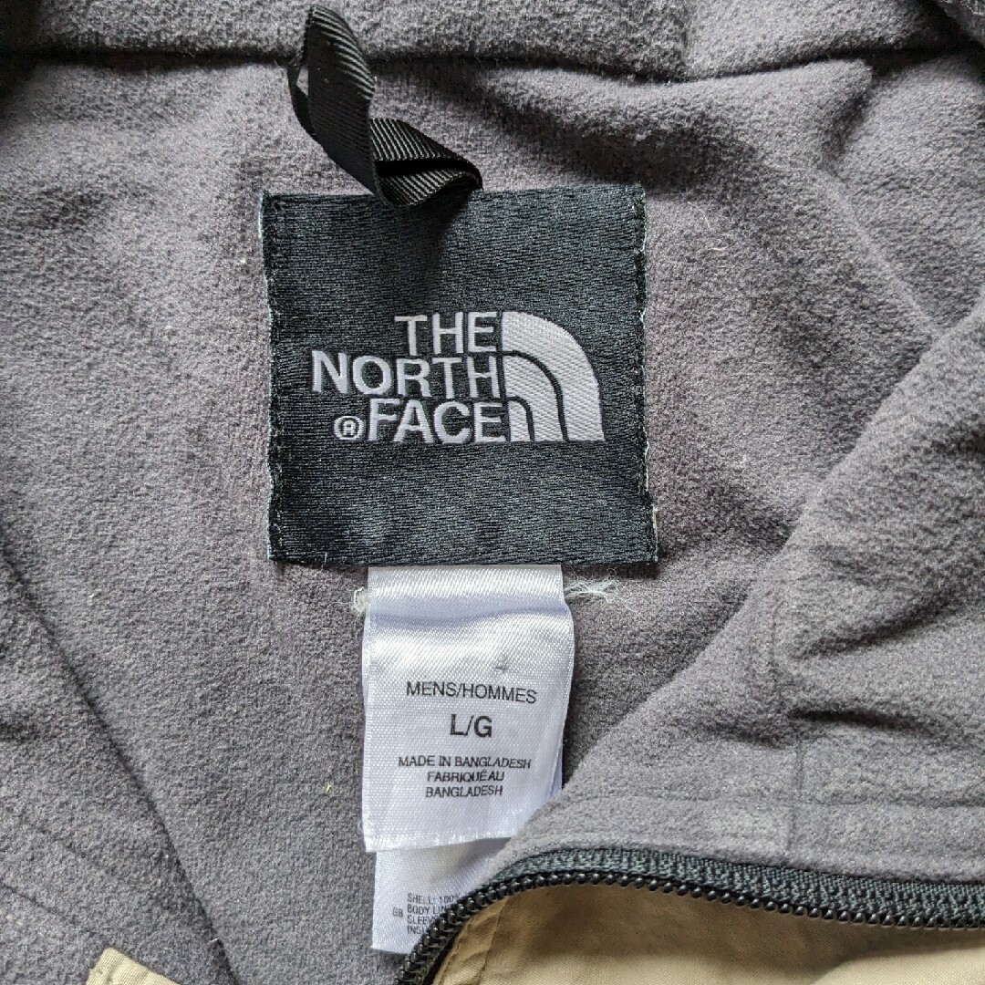 THE NORTH FACE(ザノースフェイス)のTHE NORTH FACE　ベージュ　ナイロンジャケット　ザ　ノースフェイス メンズのジャケット/アウター(ナイロンジャケット)の商品写真