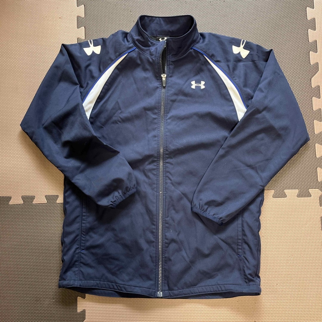 UNDER ARMOUR(アンダーアーマー)のアンダーアーマーのパーカー キッズ/ベビー/マタニティのキッズ服男の子用(90cm~)(ジャケット/上着)の商品写真