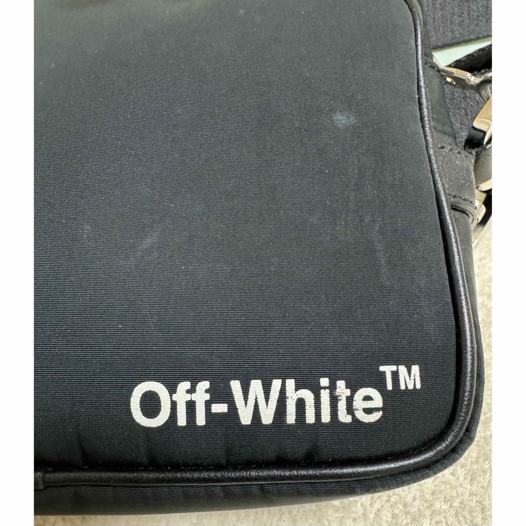 OFF-WHITE(オフホワイト)の【本物】オフホワイト　ボディバッグ　ショルダー　off-white メンズのバッグ(ボディーバッグ)の商品写真