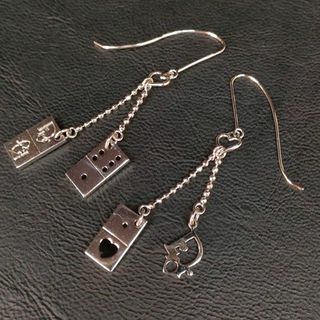 Christian Dior(ピアス ・ ブラック/黒色系)のフリマアイテム一覧 Christian Dior(ピアス ・ ブラック/黒色系)のフリマアイテム一覧