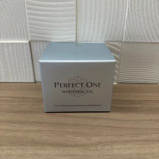 パーフェクトワン(PERFECT ONE)のパーフェクトワン　ホワイトニングジェル　75g(オールインワン化粧品)