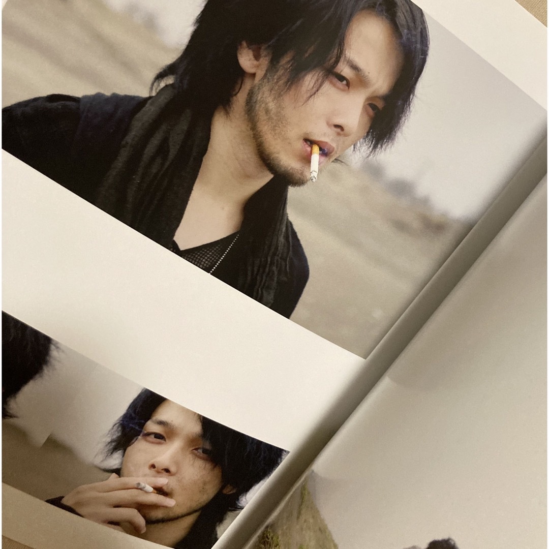 中村倫也『童詩』 エンタメ/ホビーのタレントグッズ(男性タレント)の商品写真