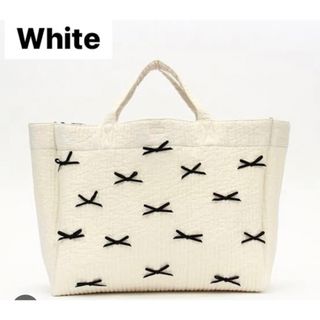 ジプソフィラ(GYPSOPHILA)のgypsohila picnic bag(M)ホワイト リボンバッグ(トートバッグ)