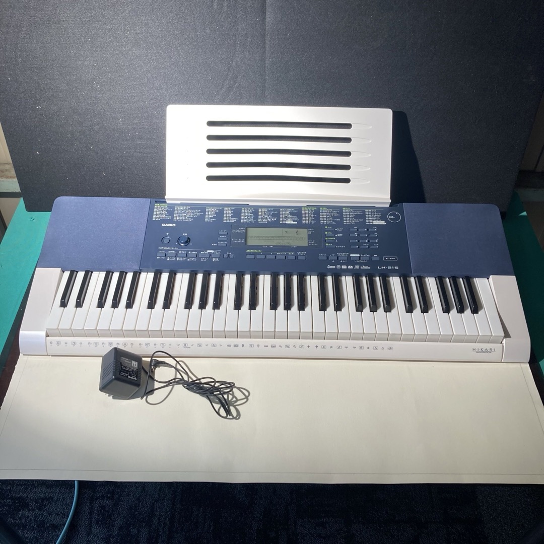 CASIO - 電子ピアノ CASIO LK-215 光ナビゲーションキーボードの CASIO - 電子ピアノ CASIO LK-215 光ナビゲーションキーボードの