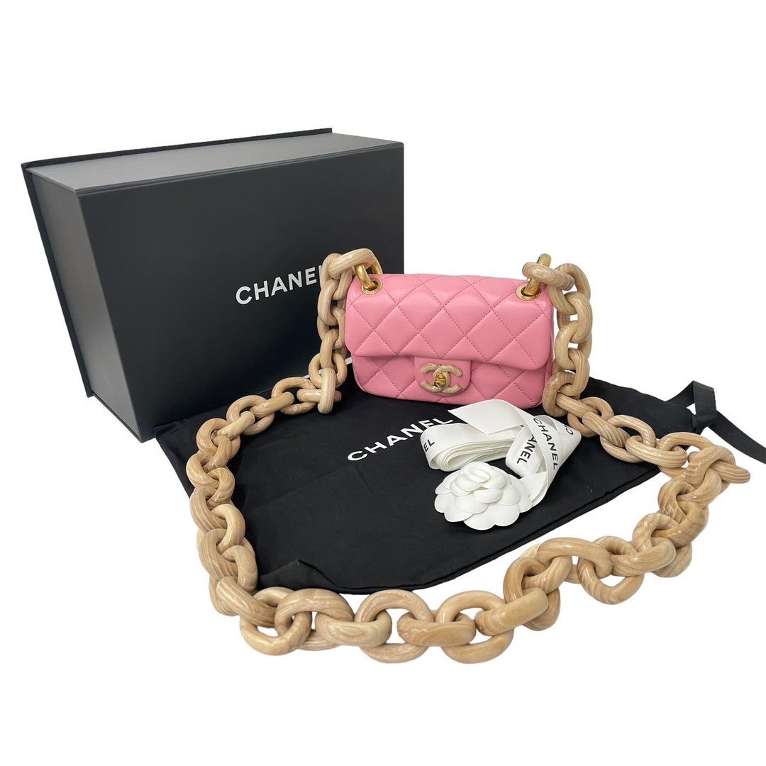 新品 CHANEL シャネル ショルダーバッグ マトラッセ ウッドチェーン ミニフラップバッグ 23〜24AW ゴールド金具 57717ターンロック内側