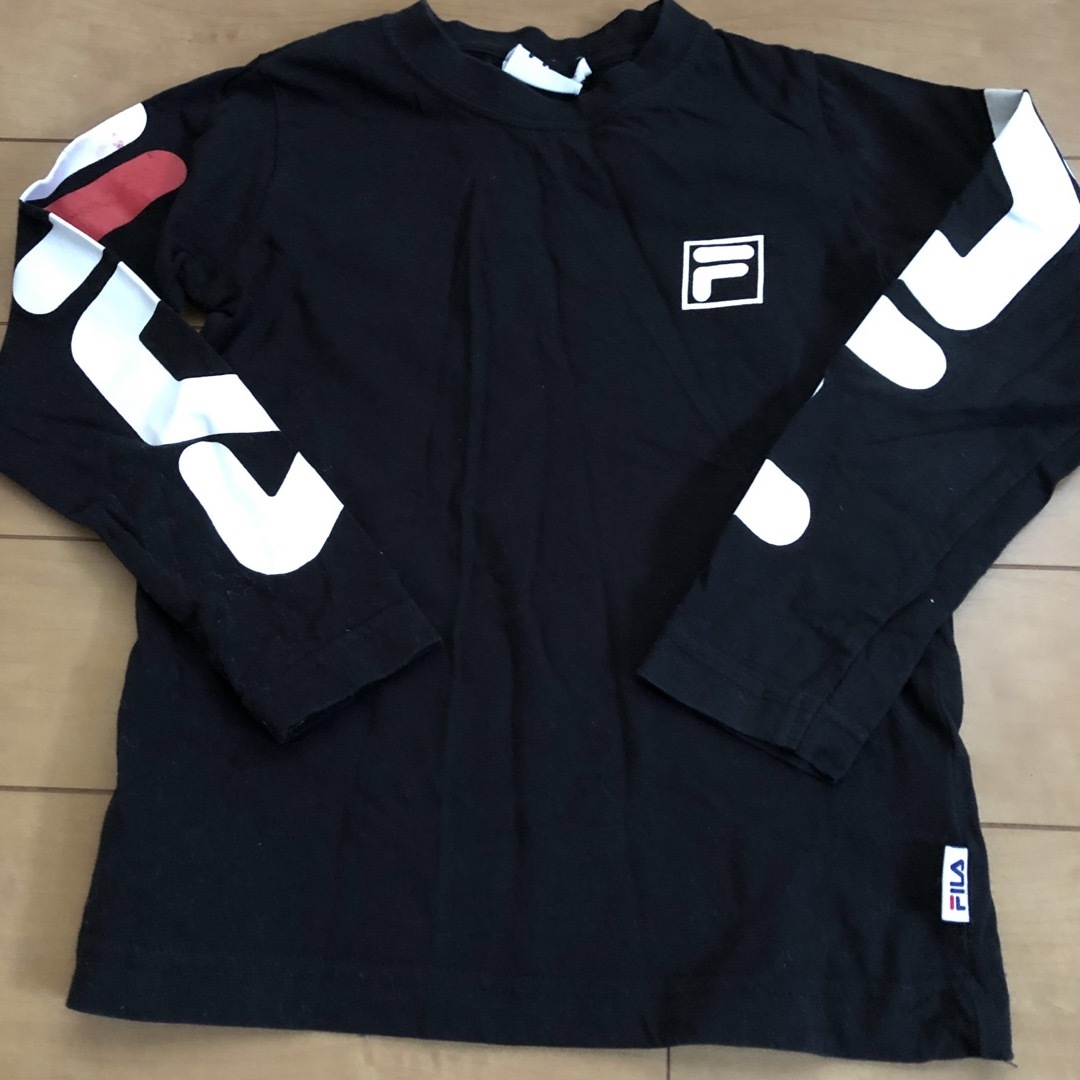 FILA(フィラ)のキッズ　ロングTシャツ120 2枚セット！ キッズ/ベビー/マタニティのキッズ服男の子用(90cm~)(Tシャツ/カットソー)の商品写真