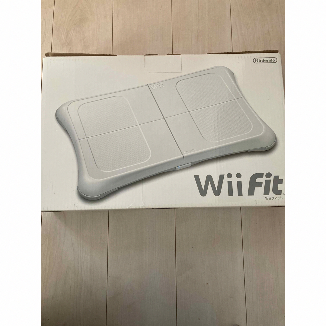 Wii Fit エンタメ/ホビーのゲームソフト/ゲーム機本体(家庭用ゲームソフト)の商品写真