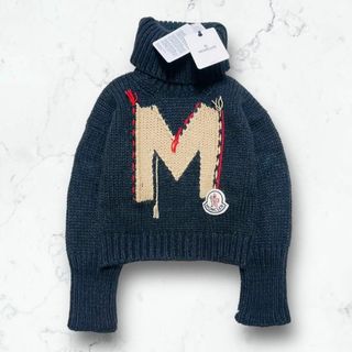 モンクレール(MONCLER)の太陽に向かって様　新品タグ　MONCLER　タートルネック　ロゴニット　セーター(ニット/セーター)