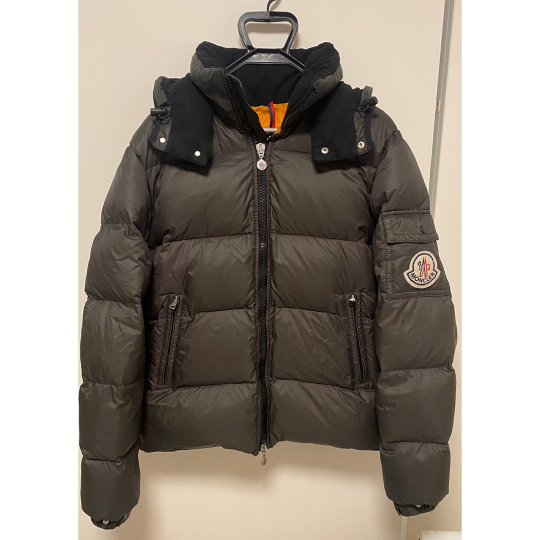 MONCLER(モンクレール)のBEAMS別注 Moncler モンクレール ヒマラヤ マットブラウン サイズ3 メンズのジャケット/アウター(ダウンジャケット)の商品写真