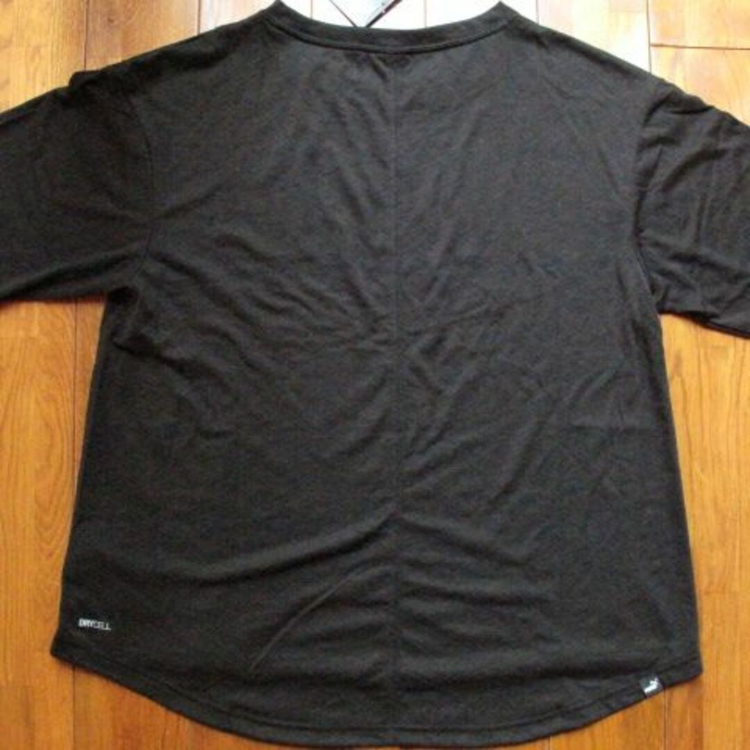 PUMA(プーマ)の新品　puma　長袖Ｔシャツ　Ｍ レディースのトップス(Tシャツ(長袖/七分))の商品写真