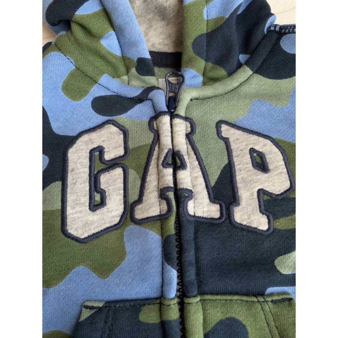 babyGAP(ベビーギャップ)のbaby GAP セットアップ　裏起毛　60 キッズ/ベビー/マタニティのベビー服(~85cm)(トレーナー)の商品写真