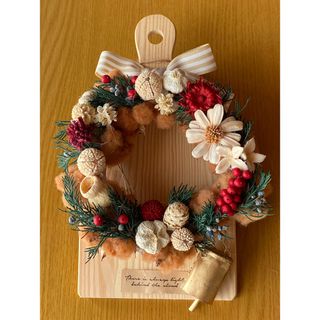 クリスマス♡リース カッティングボードの 作品　アイアンベル付き(ドライフラワー)