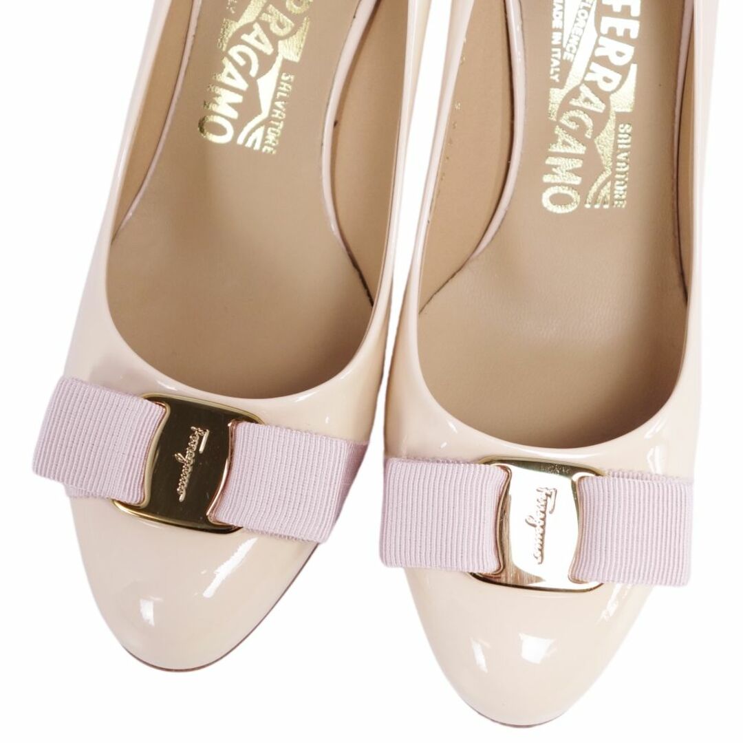 未使用 サルヴァトーレ フェラガモ Salvatore Ferragamo 未使用 サルヴァトーレ フェラガモ Salvatore Ferragamo