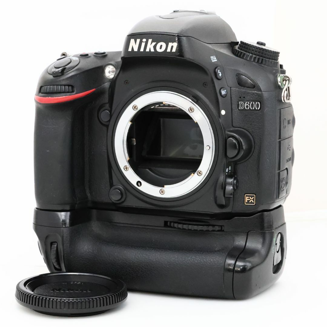 NIKOND600ボディ付属品NIKON D600 ボディ ニコン 通電OK 互換バッテリーグリップ付