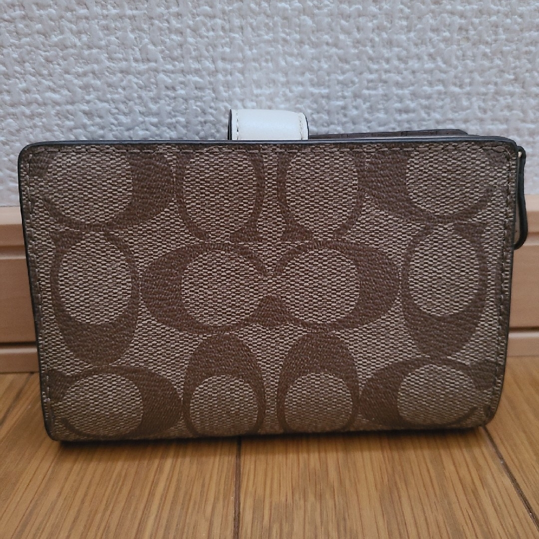 COACH(コーチ)の【COACH】折り畳み財布 / 二つ折り レディースのファッション小物(財布)の商品写真