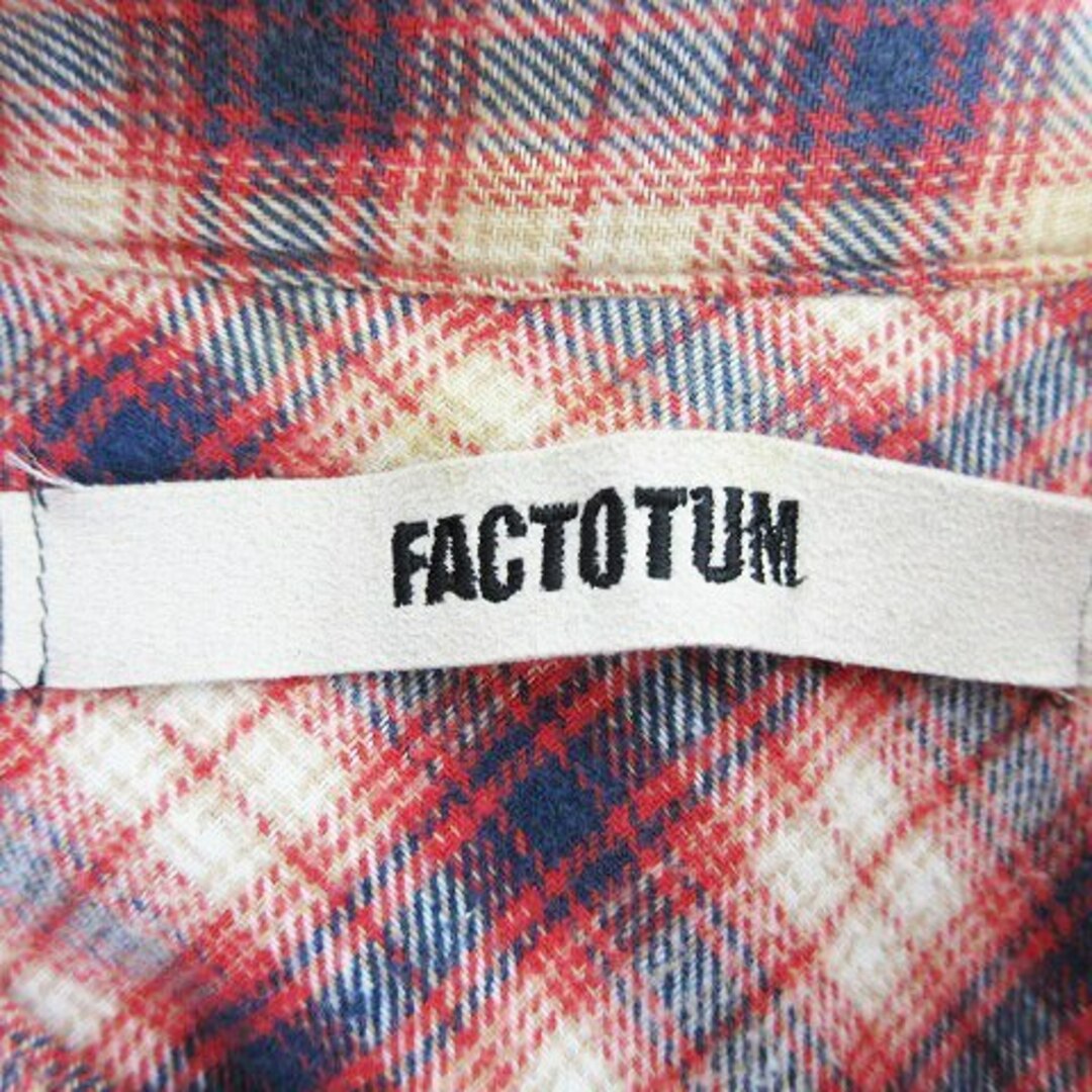 FACTOTUM(ファクトタム)のファクトタム シャツ 長袖 コットン チェック 44 赤 白トップス レディースのトップス(シャツ/ブラウス(長袖/七分))の商品写真