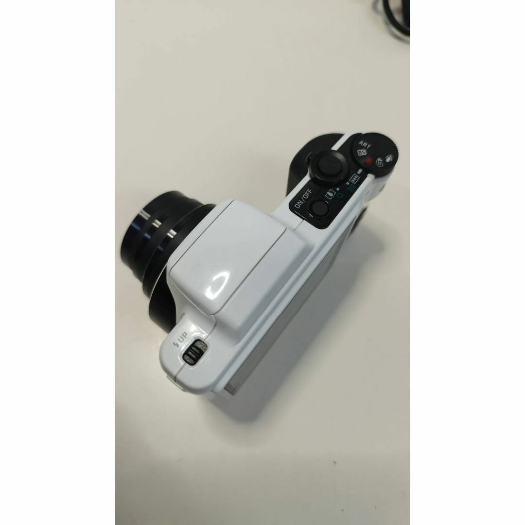 CASIO EXILIM EX-H50 デジタルカメラ CASIO EXILIM EX-H50 デジタルカメラ