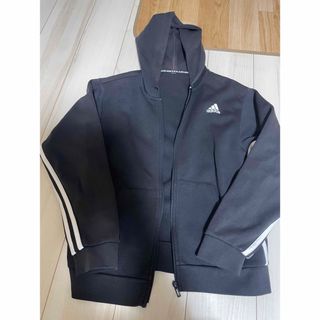 アディダス(adidas)のadidas フード付き(スウェット)