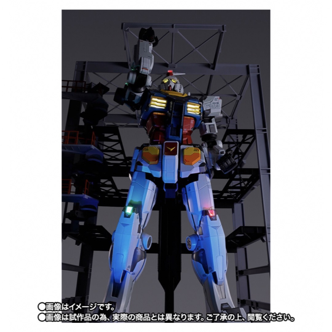 BANDAI(バンダイ)のDX超合金 GUNDAM FACTORY YOKOHAMA RX-78F00  エンタメ/ホビーのおもちゃ/ぬいぐるみ(模型/プラモデル)の商品写真