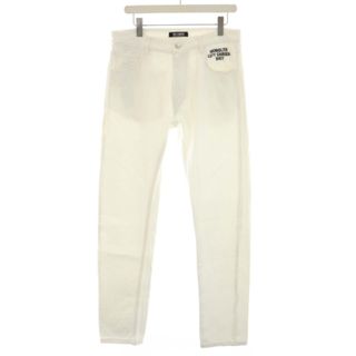 ラフシモンズ(RAF SIMONS)のRAF SIMONS SLIM-FIT PATCH DETAIL JEANS 白(デニム/ジーンズ)