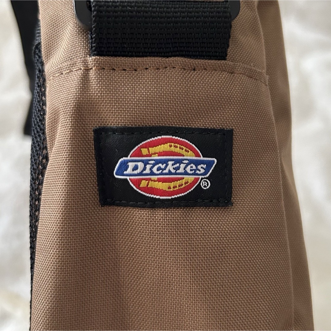Dickies(ディッキーズ)の【新品】Dickies ショルダーバッグ バッグ ブラウン ディッキーズ レディースのバッグ(ショルダーバッグ)の商品写真