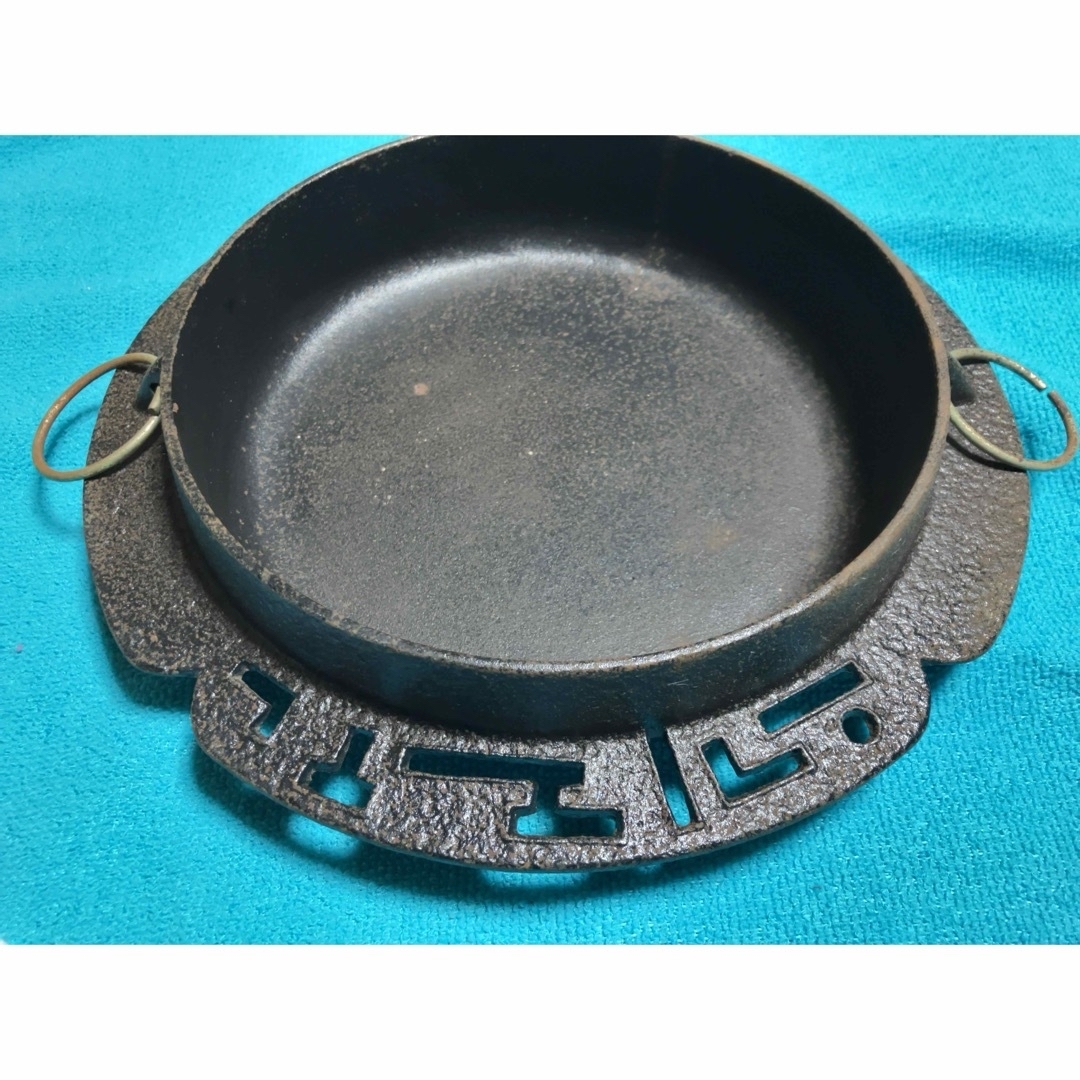 南部鉄器 - 822)【三巌堂】南部鉄器すき焼き鍋(直径20cm錆有り 南部鉄器 - 822)【三巌堂】南部鉄器すき焼き鍋(直径20cm錆有り
