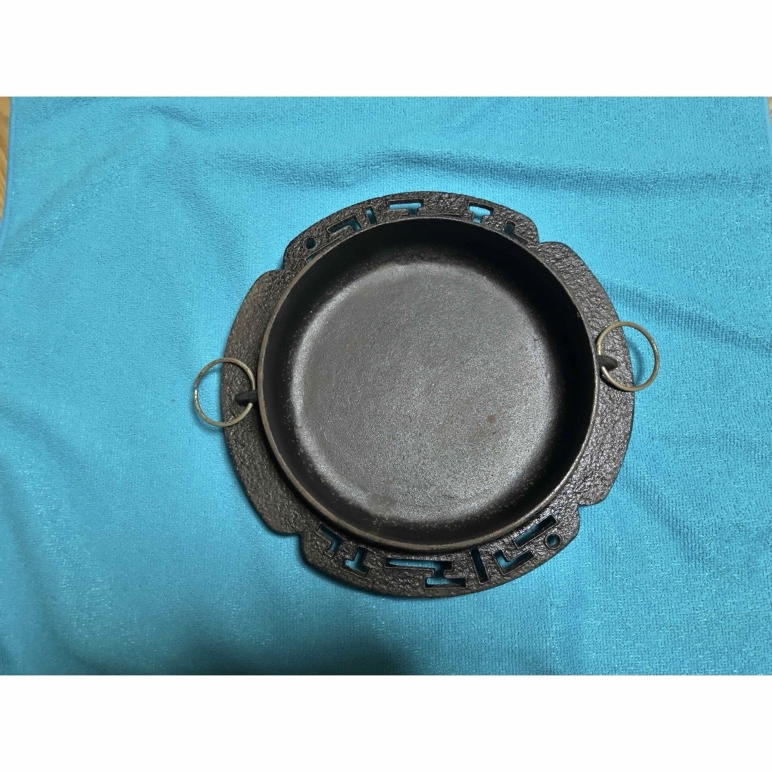 南部鉄器 - 822)【三巌堂】南部鉄器すき焼き鍋(直径20cm錆有り 南部鉄器 - 822)【三巌堂】南部鉄器すき焼き鍋(直径20cm錆有り