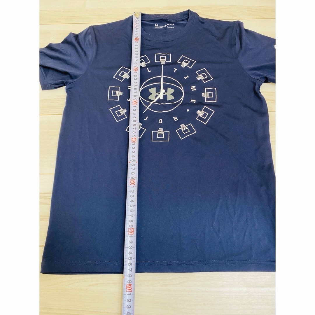 メンズ　Tシャツ紺色　ブルー　Mサイズ　HEATGEAR ハートギア バスケット メンズのトップス(Tシャツ/カットソー(半袖/袖なし))の商品写真